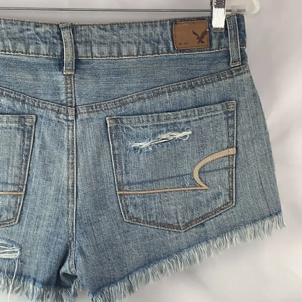 American Eagle high rise shortie denim shorts size 4